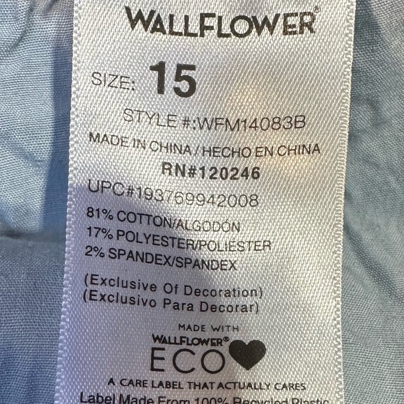 NWT women’s Wallflower slim bootcut jeans Sz 15 - Picture 6 of 7